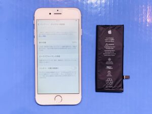 iPhoneSE バッテリー交換修理の様子