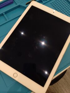 iPadAir2　ドックコネクタ交換