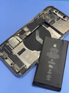 iPhone12ProMax バッテリー交換