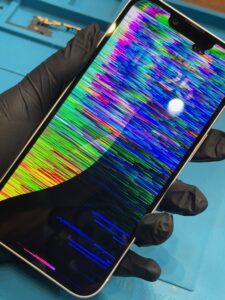 iPhone14 画面交換修理