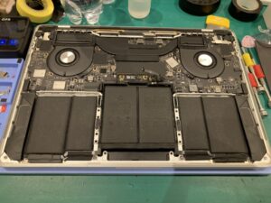 Macbook Pro 13inch バッテリー交換
