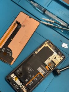 AQUOS sense8　画面交換　修理
