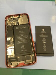iPhone12 バッテリー交換