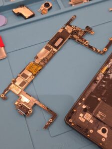 Google Pixel7　水没復旧　修理