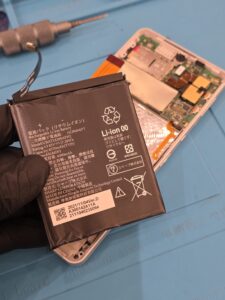 AQUOSsense6　バッテリー交換　修理