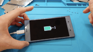 Xperia XZ1 バッテリー交換修理