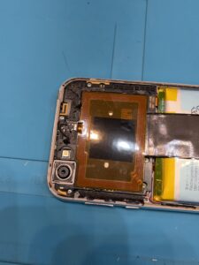 AQUOS R　バッテリー交換