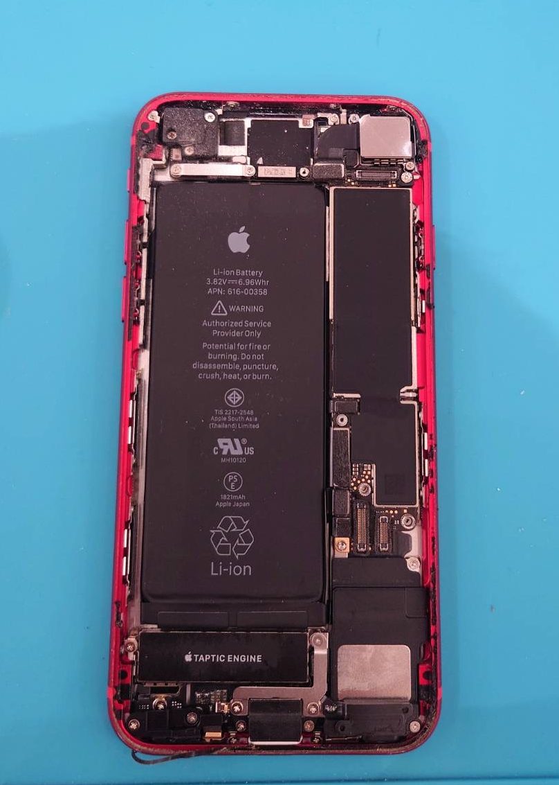 iPhone8 画面交換修理