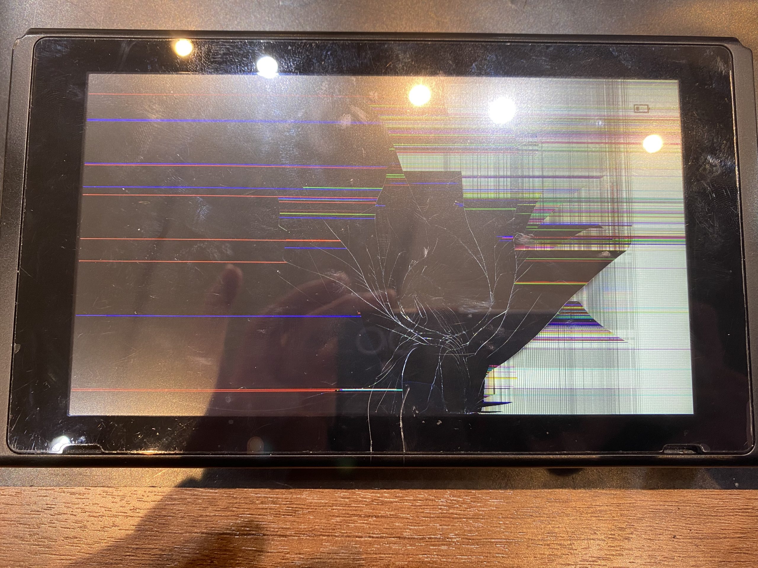 Nintendo Switch 画面交換修理
